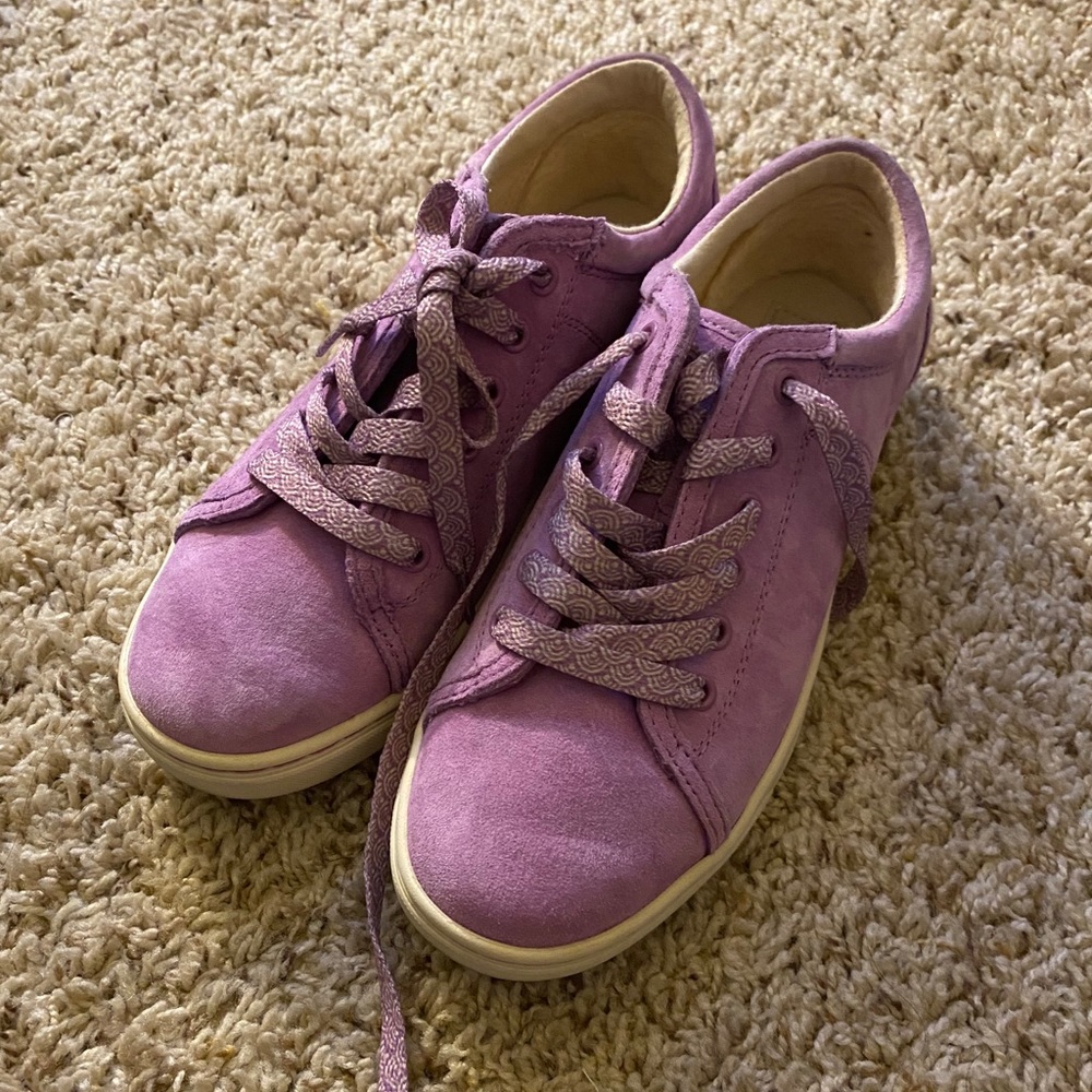 Ugg sneakers